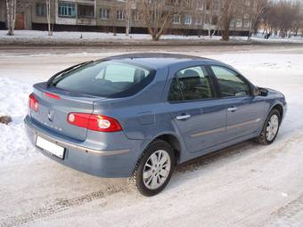 2006 Renault Laguna Photos