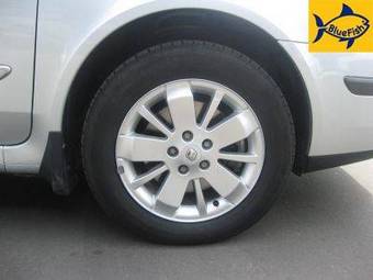2006 Renault Laguna Pics