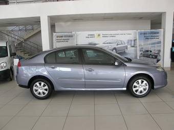 2008 Renault Laguna Photos