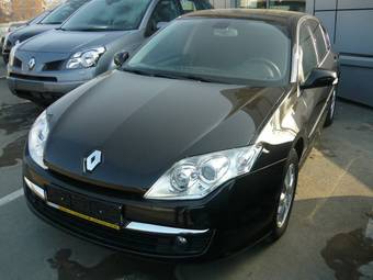 2008 Renault Laguna Pictures