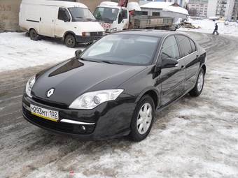 2009 Renault Laguna Pictures