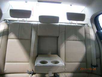 2011 Renault Latitude Photos