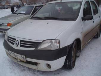 2005 Renault Logan Pictures