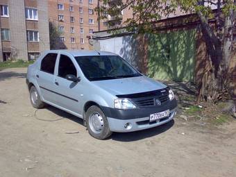 2005 Renault Logan Pics