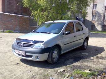 2005 Renault Logan Pictures