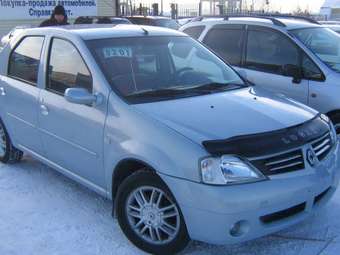 2006 Renault Logan Photos