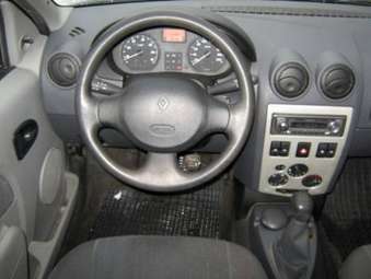 2006 Renault Logan Pictures
