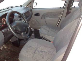 2006 Renault Logan Images