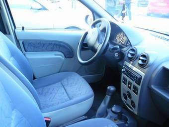 2006 Renault Logan Pics