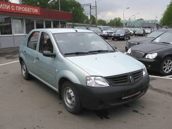 2006 Renault Logan Photos