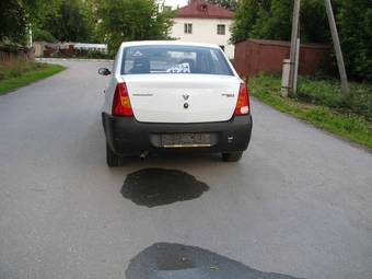 2006 Renault Logan Pictures