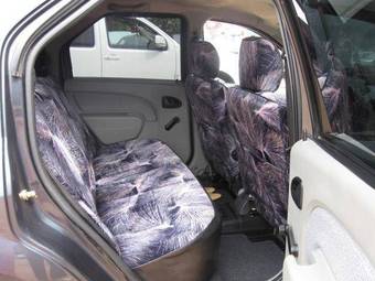 2006 Renault Logan Pics