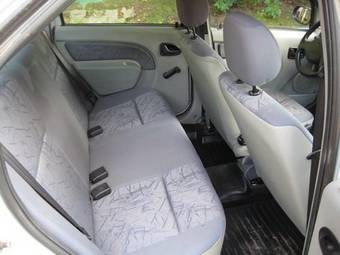 2006 Renault Logan Images