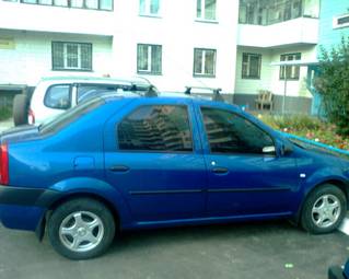 2006 Renault Logan Photos