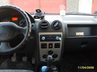 2007 Renault Logan Pictures