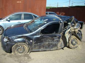 2007 Renault Logan Photos