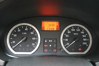 2007 Renault Logan Pictures