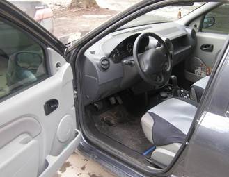 2008 Renault Logan Pictures