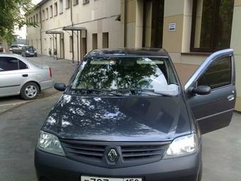 2008 Renault Logan Photos