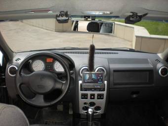 2008 Renault Logan Pictures