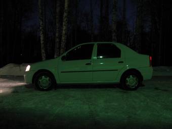 2008 Renault Logan Photos