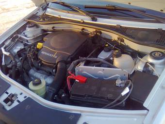2008 Renault Logan Images