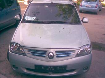 2008 Renault Logan Photos