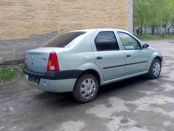 2008 Renault Logan Photos