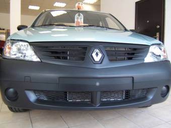 2009 Renault Logan Pictures