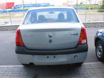 2009 Renault Logan Photos