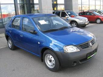 2009 Renault Logan Photos