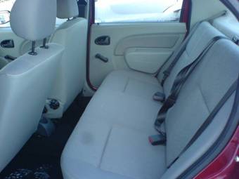 2009 Renault Logan Pictures