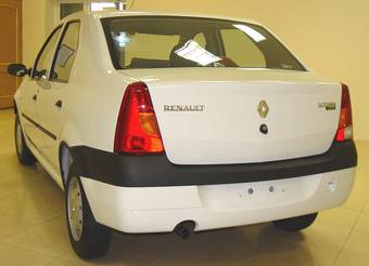 2009 Renault Logan Photos