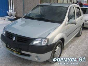 2009 Renault Logan Photos