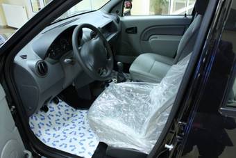 2009 Renault Logan Photos