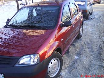 2009 Renault Logan Pictures