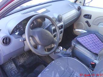 2009 Renault Logan Wallpapers