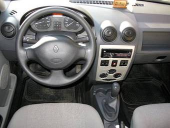 2009 Renault Logan Pictures