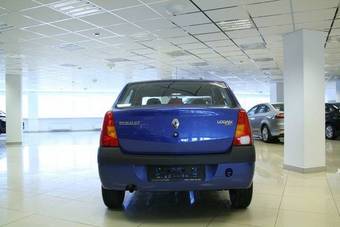 2009 Renault Logan Pictures