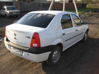 2009 Renault Logan Pictures