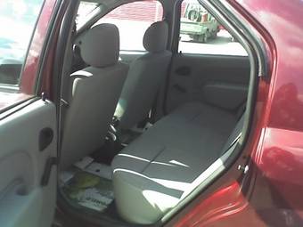 2009 Renault Logan Pictures