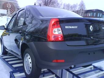 2010 Renault Logan Wallpapers