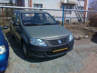 2010 Renault Logan Photos