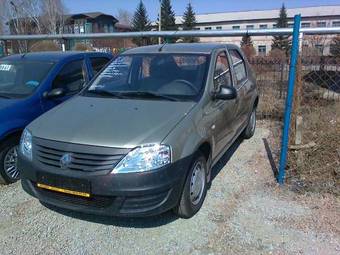 2010 Renault Logan Pictures