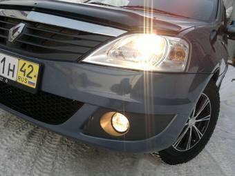 2010 Renault Logan Photos