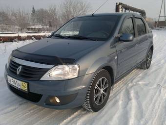 2010 Renault Logan Photos