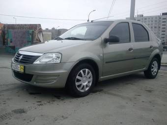 2010 Renault Logan Photos