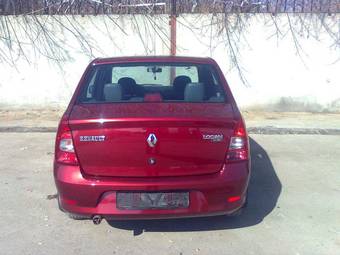 2010 Renault Logan Pictures