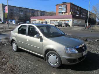 2010 Renault Logan Pictures