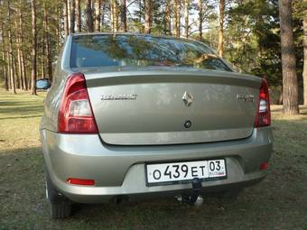 2010 Renault Logan Photos